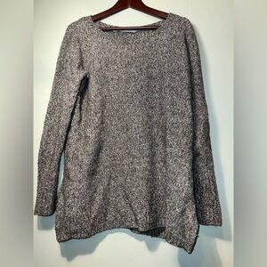 Athleta Heather Gray Crew Neck Sweater